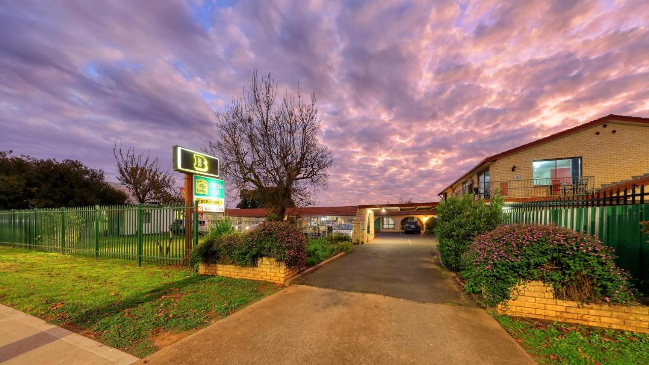 Forest Lodge Motor Inn & Restaurant Dubbo Buitenkant foto